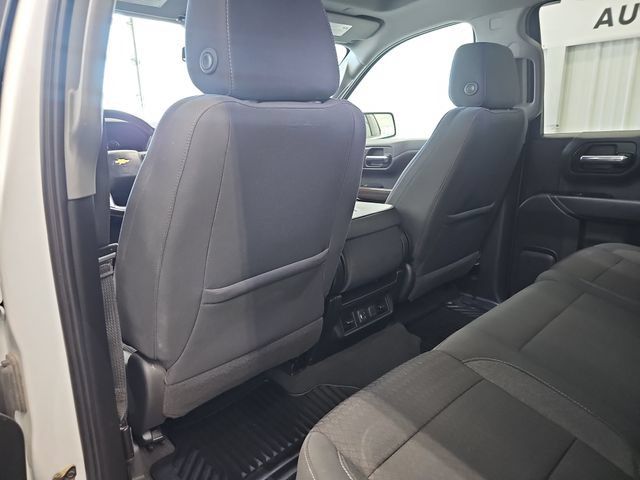 Used 2022 Chevrolet Silverado 1500 LT AWD/4WD image 31