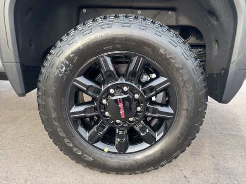 New 2026 GMC Sierra 2500 AT4 w/ AT4 Premium Plus Package image 32