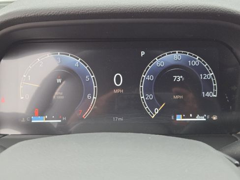 New 2025 Jeep Grand Cherokee L Altitude image 15