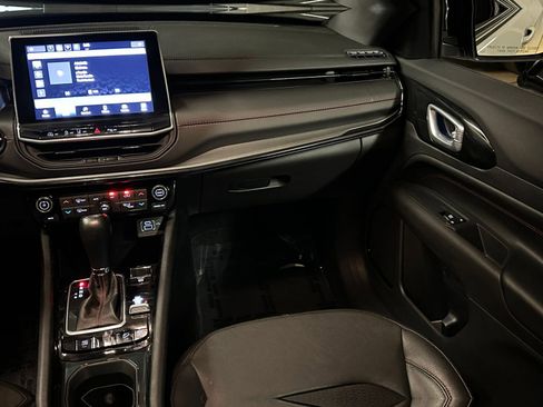 Used 2025 Jeep Compass Trailhawk w/ Trailer Tow Group image 34