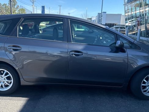 Used 2015 Toyota Prius V Four image 11