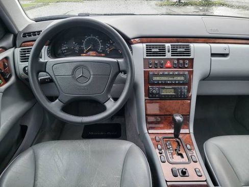 Used 1999 Mercedes-Benz E 430 Sedan image 12