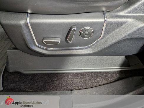 Used 2016 Ford F150 Platinum w/ Equipment Group 701A Luxury AWD/4WD image 10