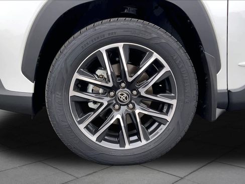 New 2026 Toyota Corolla Cross XLE FWD image 11