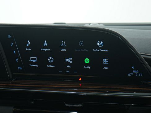 Used 2024 Cadillac Escalade ESV Premium Luxury image 20