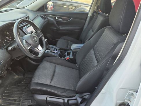 Used 2020 Nissan Rogue S w/ Special Edition Package FWD image 7