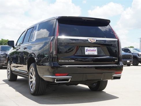 Used 2024 Cadillac Escalade ESV Premium Luxury Platinum image 6