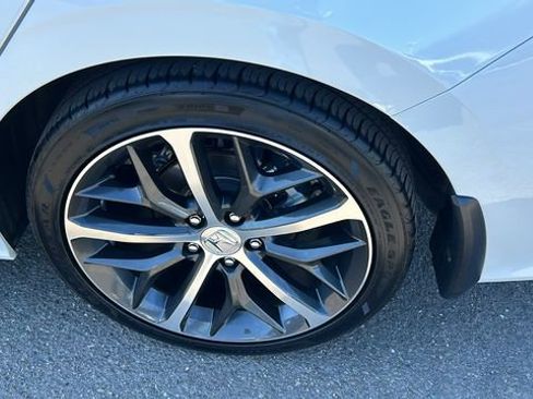 Used 2024 Honda Civic Touring image 6
