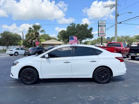 Used 2019 Nissan Sentra SV FWD image 5
