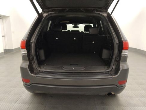 Used 2021 Jeep Grand Cherokee Laredo X image 29