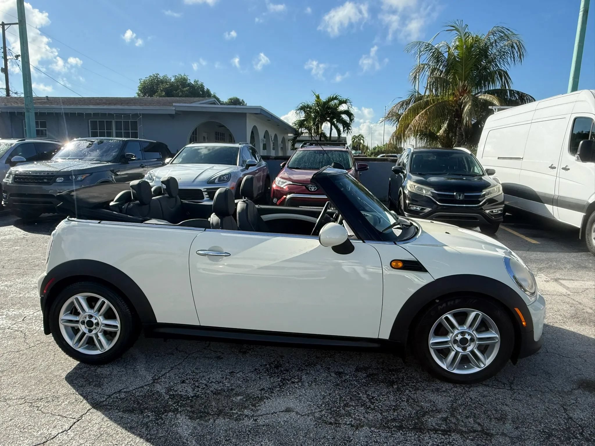 Used 2012 MINI Cooper Convertible FWD image 27