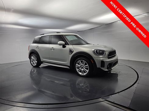 Used 2023 MINI Cooper Countryman S w/ Signature Upholstery Package image 2