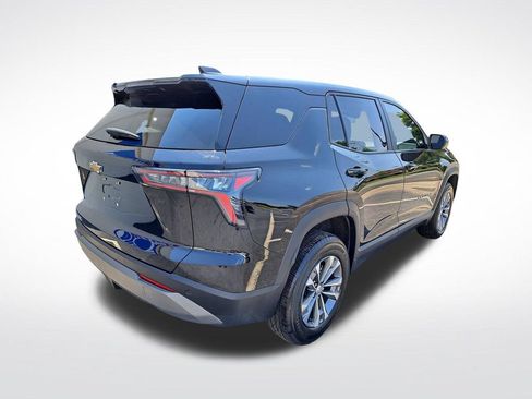 Used 2026 Chevrolet Equinox LT w/ Convenience Package II FWD image 5