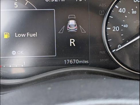 Used 2024 Nissan Kicks SR image 10