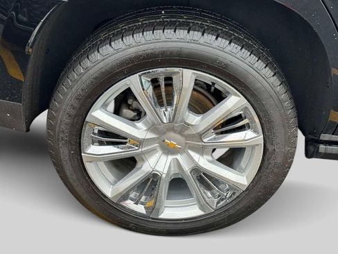 Used 2023 Chevrolet Tahoe High Country AWD/4WD image 9