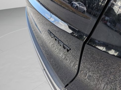 Used 2025 Honda CR-V Sport-L image 10