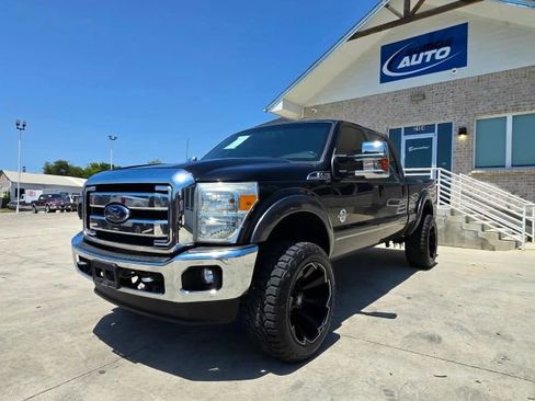 Used 2015 Ford F250 Lariat w/ Lariat Ultimate Package image 7