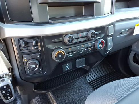 New 2026 Ford F250 XL image 17