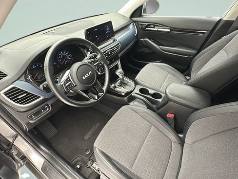 Used 2022 Kia Seltos Nightfall Edition AWD/4WD image 11