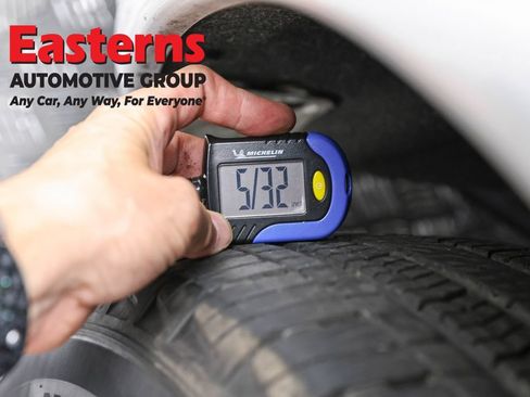 Used 2025 Dodge Durango GT RWD image 28