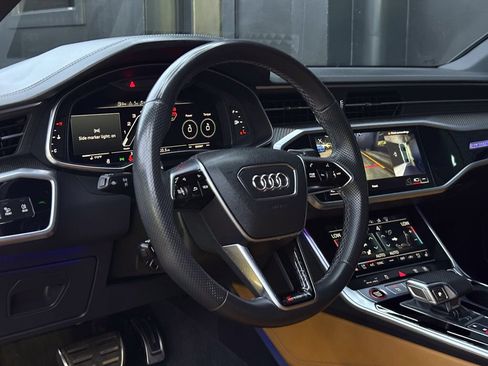 Used 2021 Audi RS 7 Sportback w/ Carbon Optic Package AWD/4WD image 15