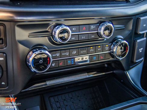 New 2025 Ford F150 Platinum w/ FX4 Off-Road Package image 36