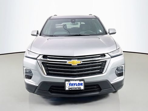 Used 2023 Chevrolet Traverse LT AWD/4WD image 2
