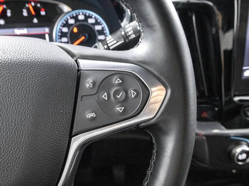 Used 2023 Chevrolet Traverse LT AWD/4WD image 27