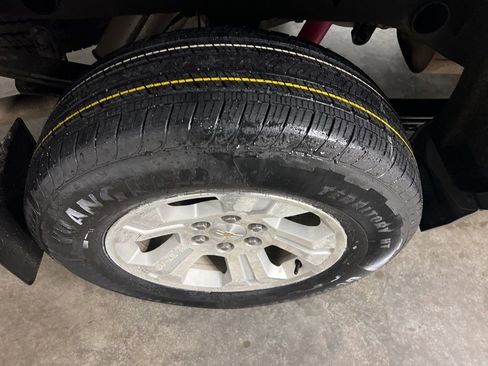 Used 2017 Chevrolet Silverado 1500 LT w/ All Star Edition image 20