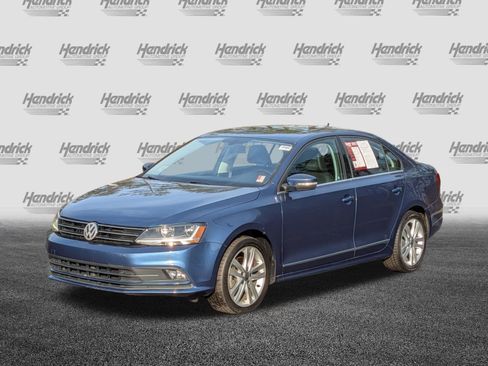Used 2017 Volkswagen Jetta SEL image 5