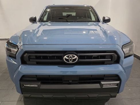 Used 2026 Toyota 4Runner SR5 AWD/4WD image 8