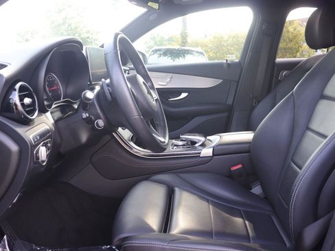 Used 2019 Mercedes-Benz GLC 300 4MATIC Coupe image 10