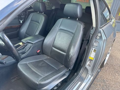 Used 2011 BMW 335i xDrive Coupe image 12