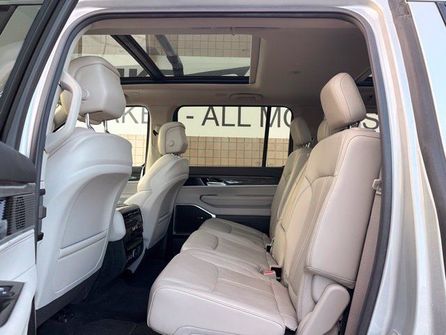 Used 2022 Jeep Wagoneer Series II w/ Premium Group I RWD image 16