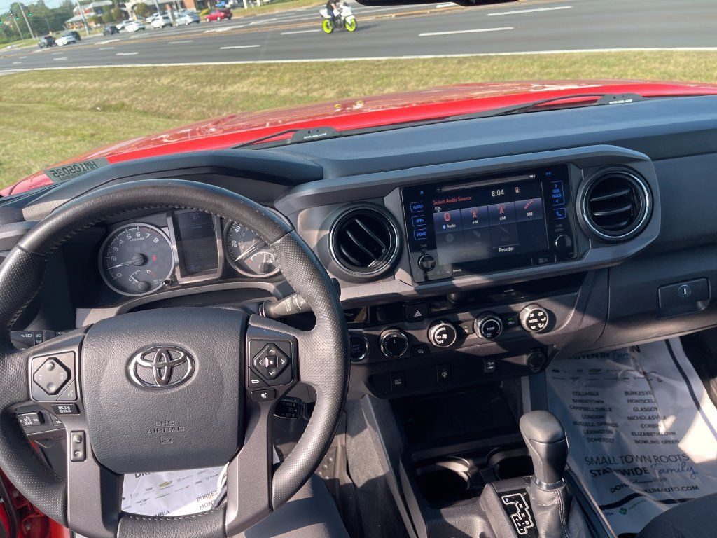 Used 2017 Toyota Tacoma TRD Off-Road w/ Tow Package (A/T) AWD/4WD image 17
