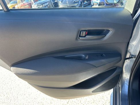 Used 2025 Toyota Corolla LE image 23