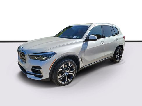 Certified 2023 BMW X5 sDrive40i w/ Premium Package RWD image 2