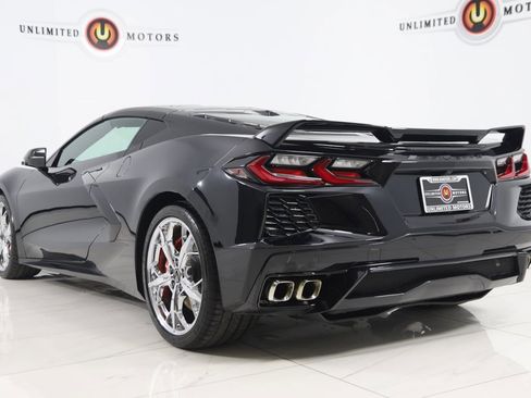 Used 2020 Chevrolet Corvette Stingray Premium Cpe w/ 3LT Preferred Equipment Group image 8