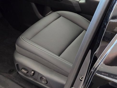 New 2027 GMC Terrain Elevation w/ Elevation Premium Package AWD/4WD image 8