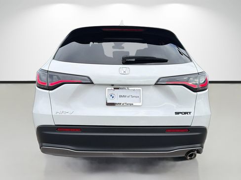 Used 2023 Honda HR-V Sport image 4