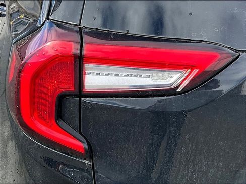 Used 2024 GMC Terrain SLE image 30