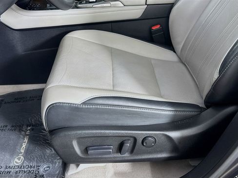 Used 2017 Lexus RX 350 AWD w/ Premium Package image 23