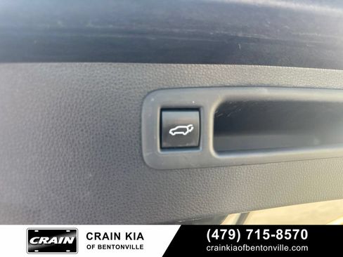 Used 2021 Toyota Highlander XLE FWD image 29