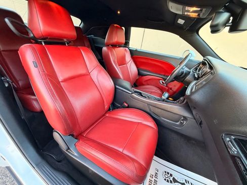 Used 2015 Dodge Challenger R/T Plus RWD image 20