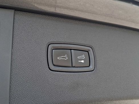 Used 2025 Porsche Cayenne E-Hybrid AWD/4WD image 28