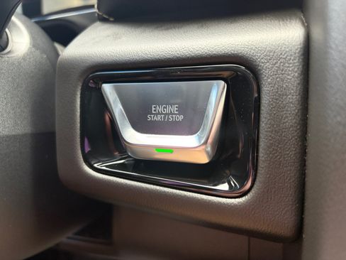 Used 2025 GMC Yukon Elevation AWD/4WD image 30