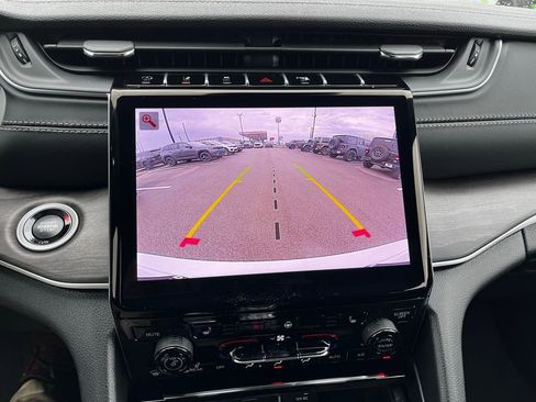 New 2025 Jeep Grand Cherokee Limited AWD/4WD image 48