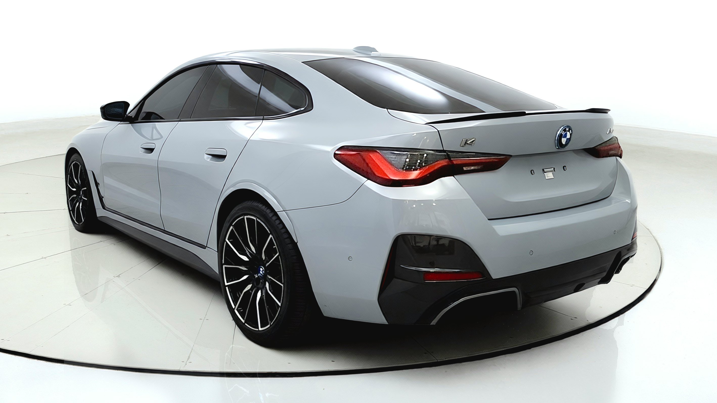 Used 2023 BMW i4 M50 w/ M Carbon Exterior Package AWD/4WD image 5