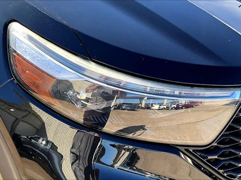 Used 2020 Ford Explorer ST w/ Premium Technology Package image 26