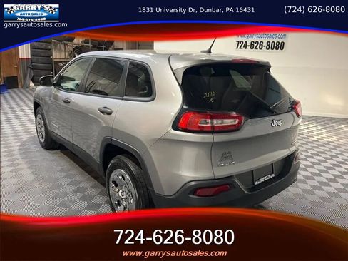Used 2016 Jeep Cherokee Sport image 7